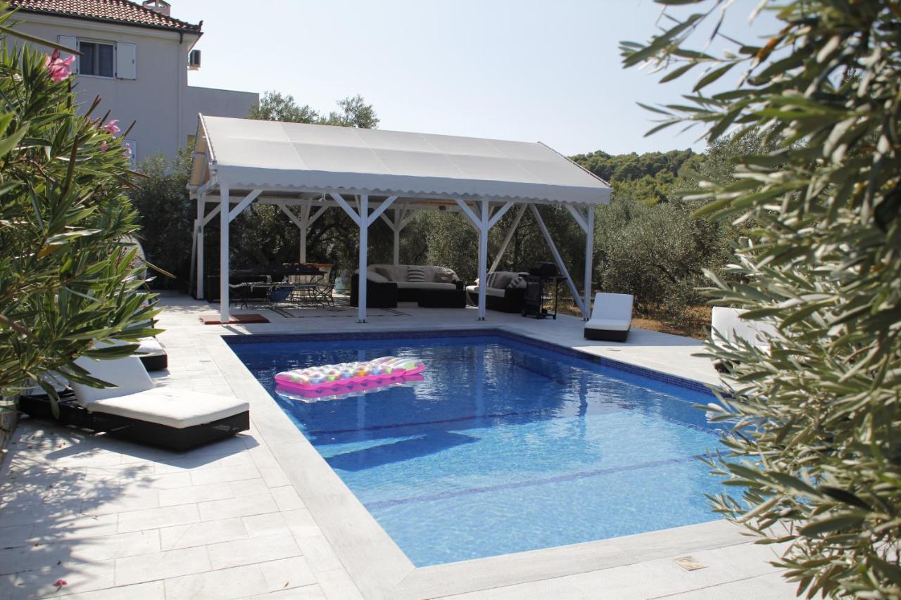 Chiqui luxury apartments Alónnisos Extérieur photo